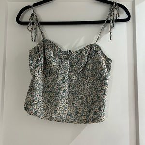 Petal and Pup Foral Crop Top size small